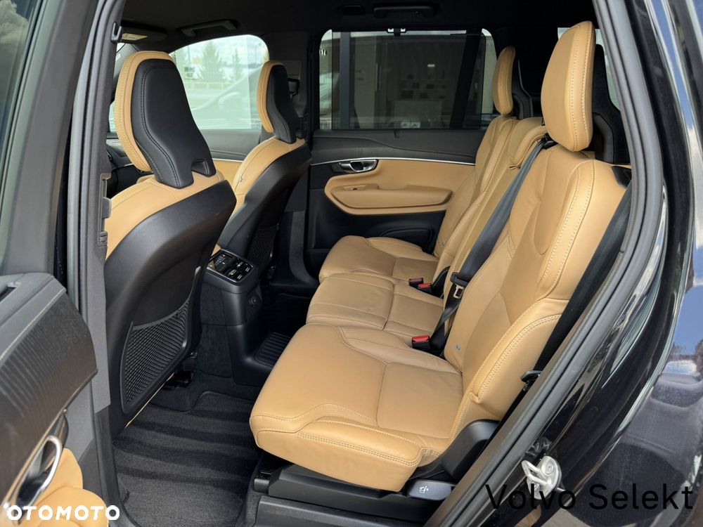 Volvo XC 90 T8 AWD Plug-In Hybrid Plus Dark 7os - 12