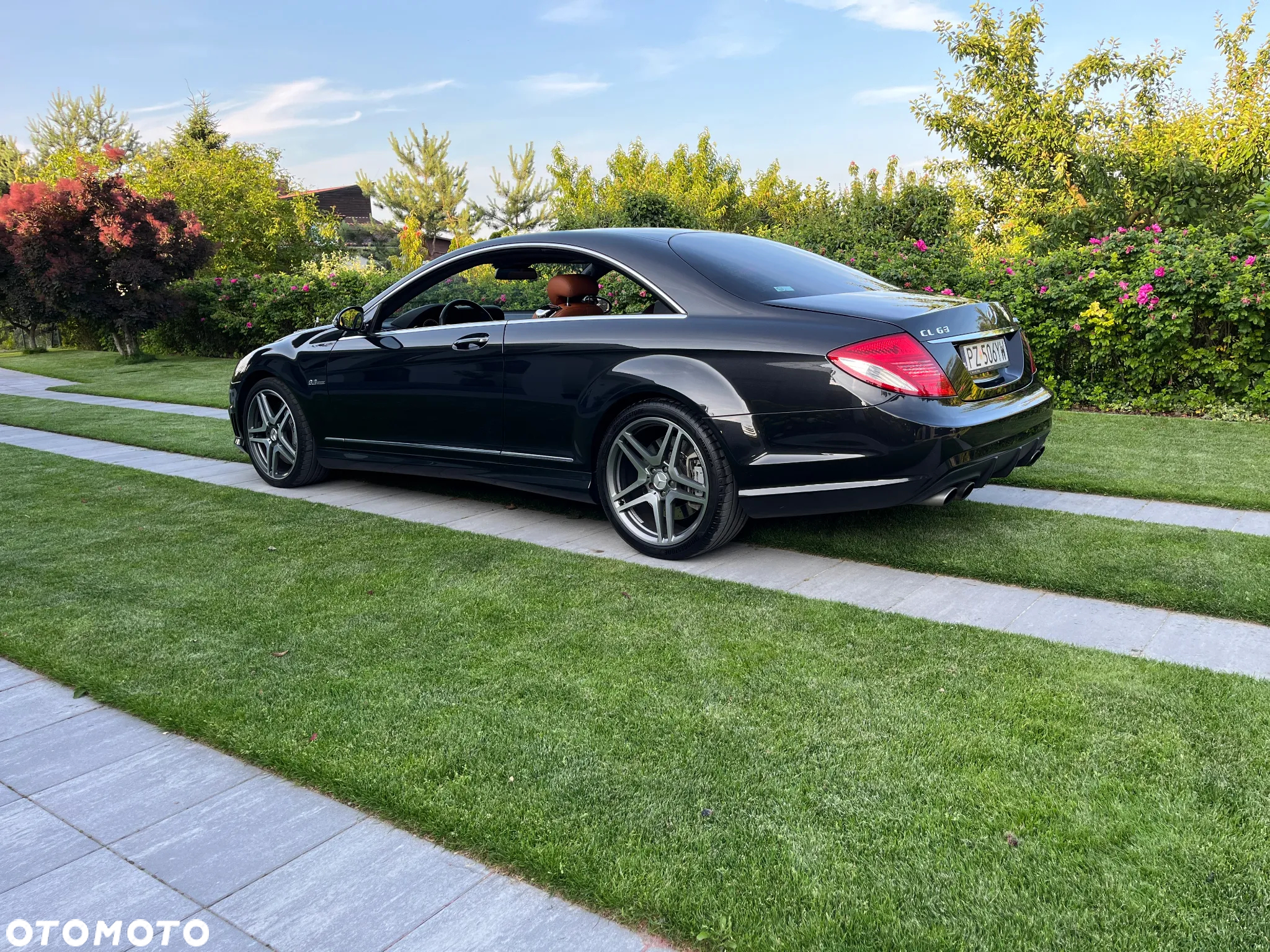 Mercedes-Benz CL 63 AMG - 12