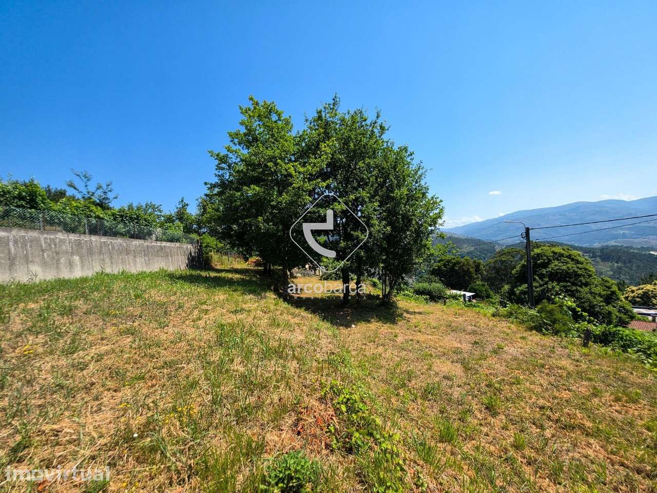 Moradia em Pedra com Terreno de 1000m2 em Eiras, Arcos de Valdevez - Grande imagem: 3/23
