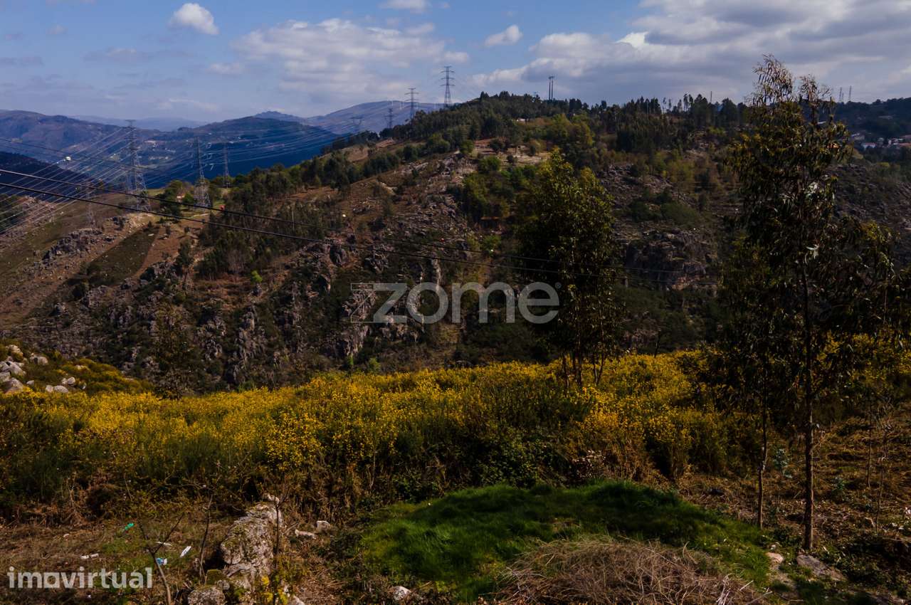 Terreno Versátil de 12.000m² em Ruivães, Vieira do Minho - Grande imagem: 5/20