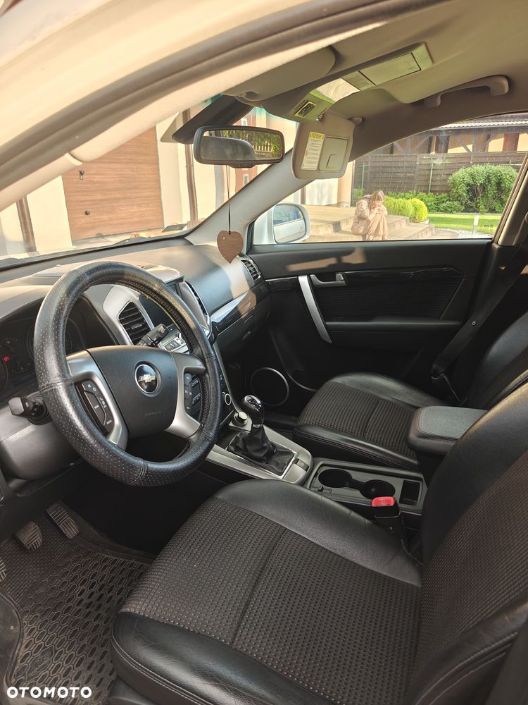 Chevrolet Captiva 2.4 LT - 9