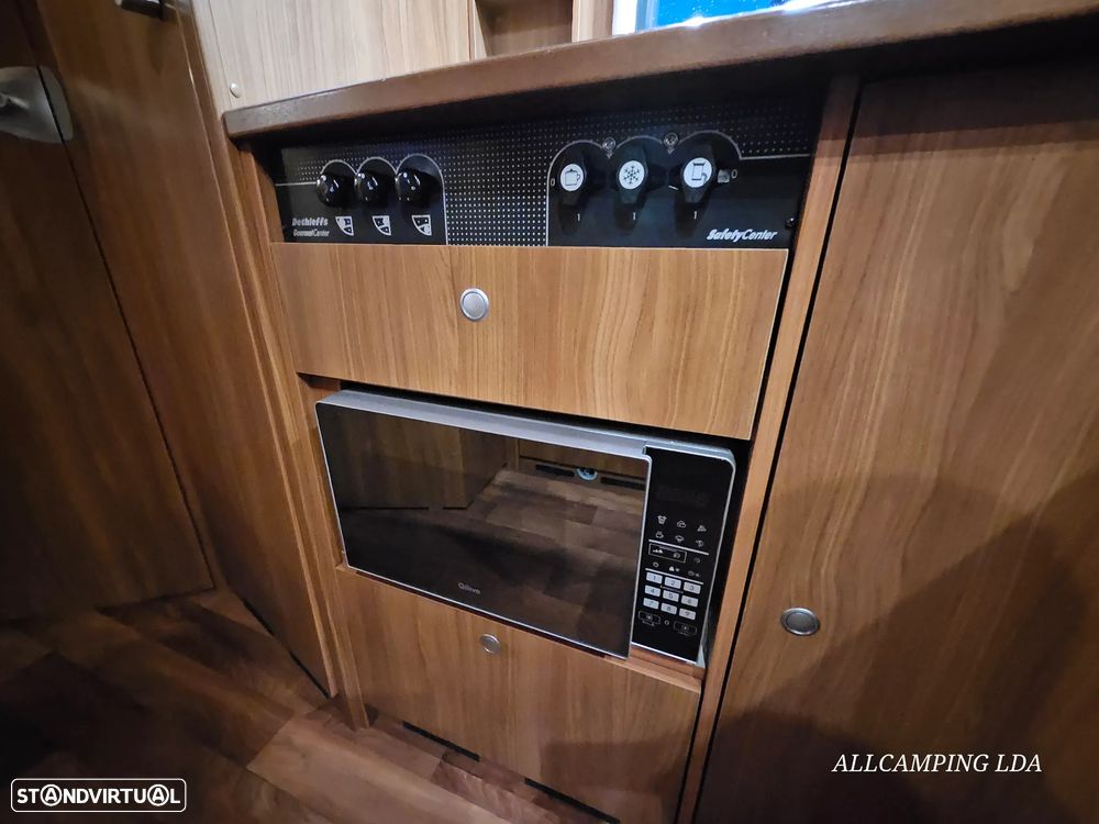 Dethleffs Globe4 LUXUS CHASSI AL-KO CAMA FRANCESA + BASCULANTE - 25