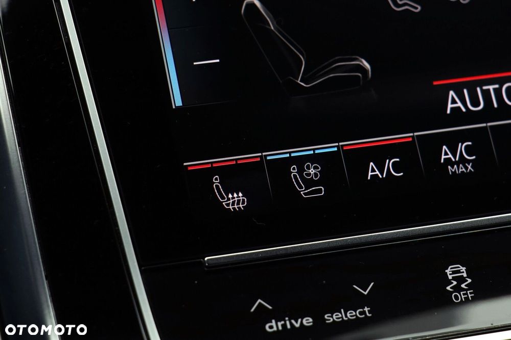 Audi Q8 55 TFSI mHEV Quattro Tiptronic - 34