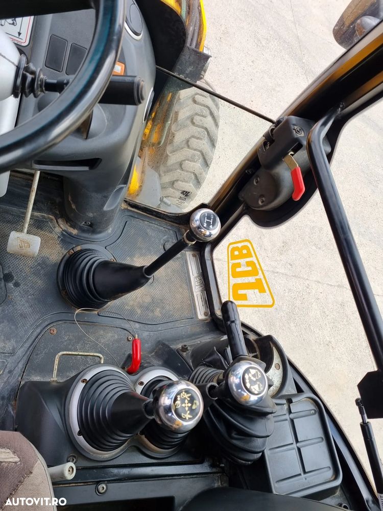 JCB 3CX - 13