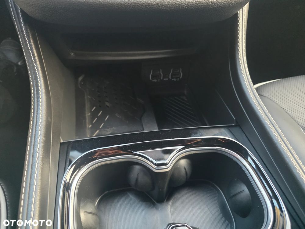 Chrysler Pacifica - 26