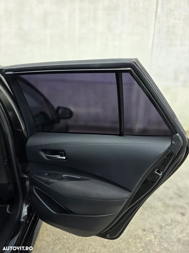 Toyota Corolla 1.8 Hybrid Comfort - 11