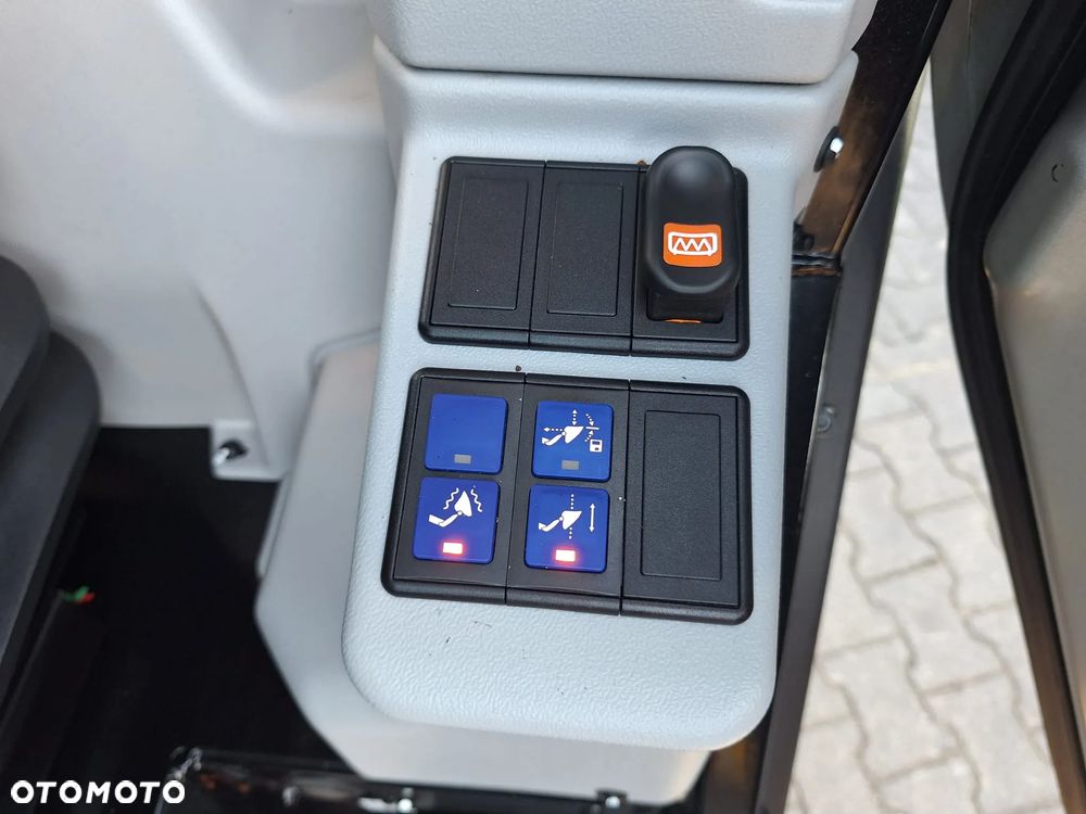 Manitou ładowarka teleskopowa MLT 841 145 PS Elite - 14