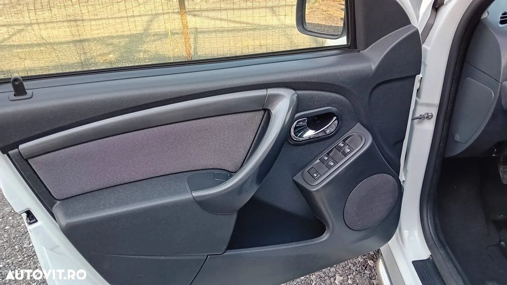 Dacia Duster dCi 110 FAP 4x2 Prestige - 12