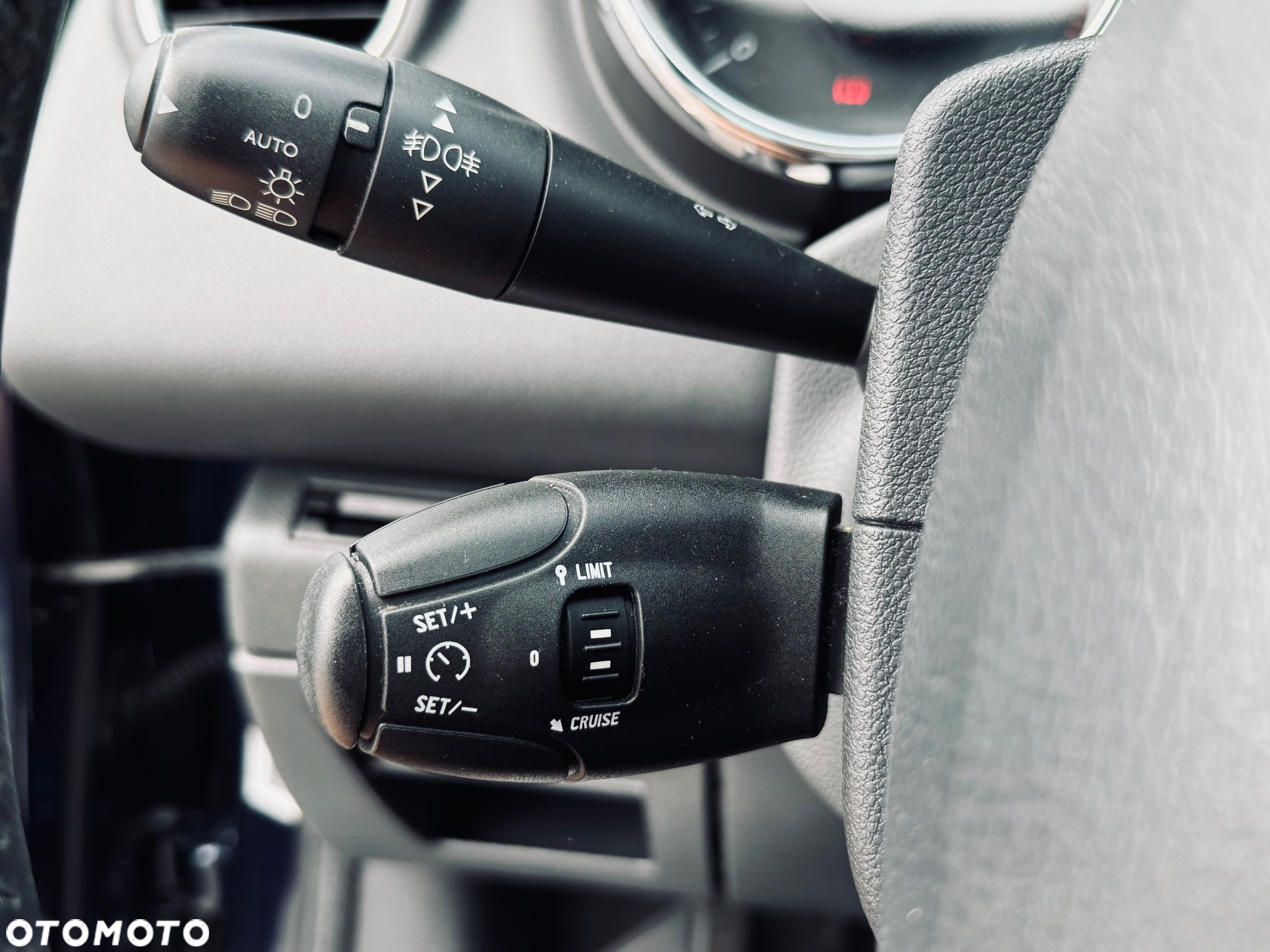 Peugeot 3008 1.6 Premium - 19