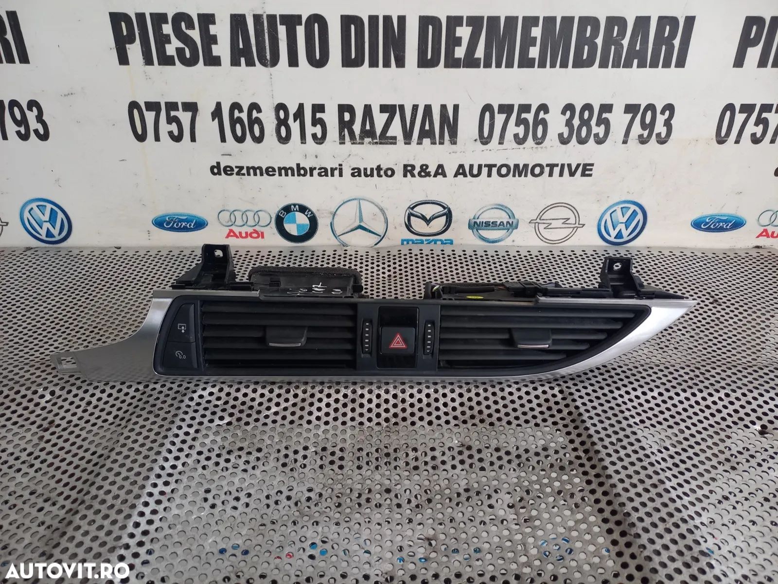 Grile Grila Ventilatie Bord Centrale Audi A6 4G C7 Volan Stanga - 1