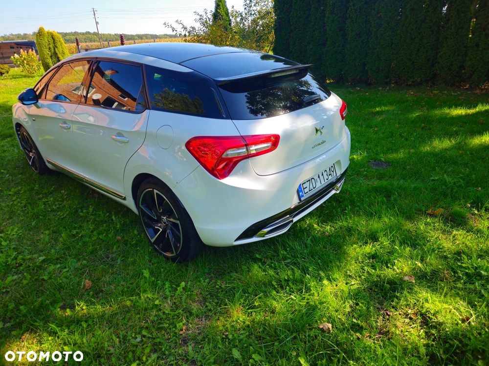 Citroën DS5 2.0 HDi Hybrid4 SoChic MCP - 4