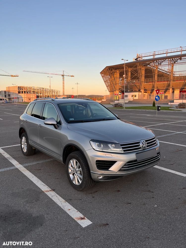 Volkswagen Touareg - 2