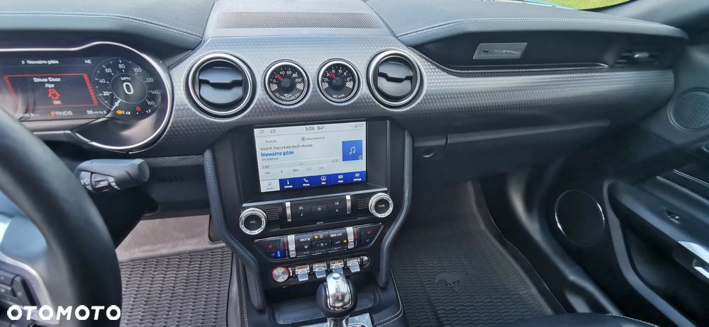 Ford Mustang - 18