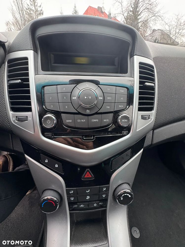 Chevrolet Cruze 1.6 LT+ - 14