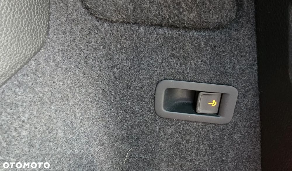 Skoda Karoq 2.0 TDI SCR 4x4 Style DSG - 34