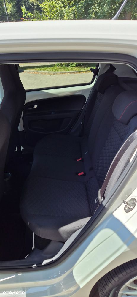 Volkswagen up! join - 11