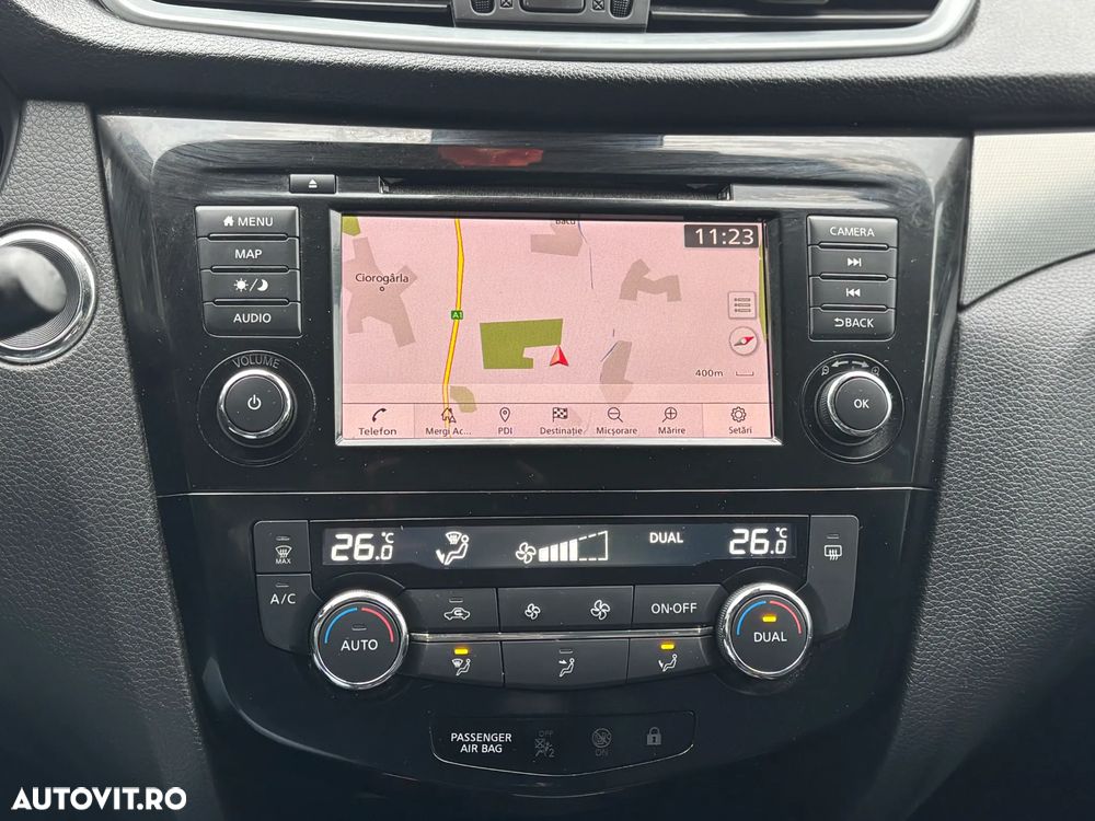 Nissan Qashqai 1.3 DIG-T N-CONNECTA - 19