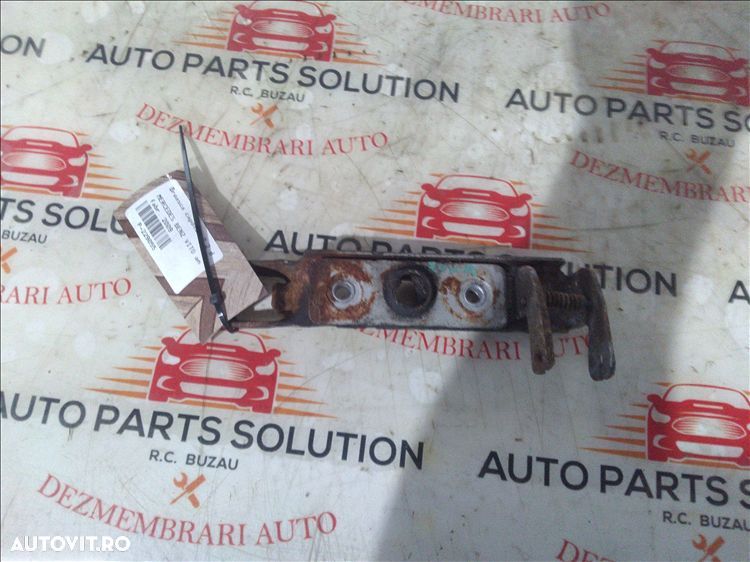 broasca capota  2.2 d mercedes benz vito an fabr. 2009 - 1