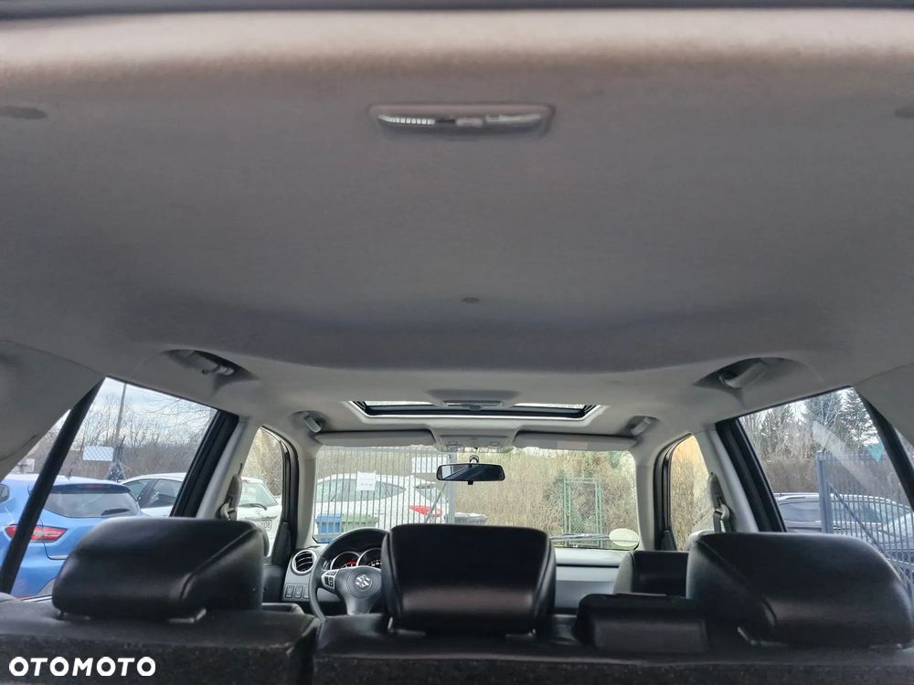 Suzuki Grand Vitara 1.9 DDiS Premium - 27