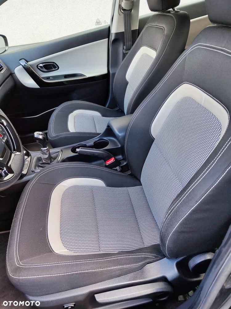 Kia Ceed 1.6 GDI Platinum Edition - 15