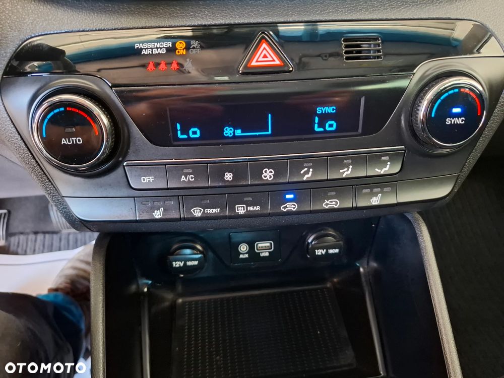 Hyundai Tucson blue 1.6 GDi 2WD Navi - 10