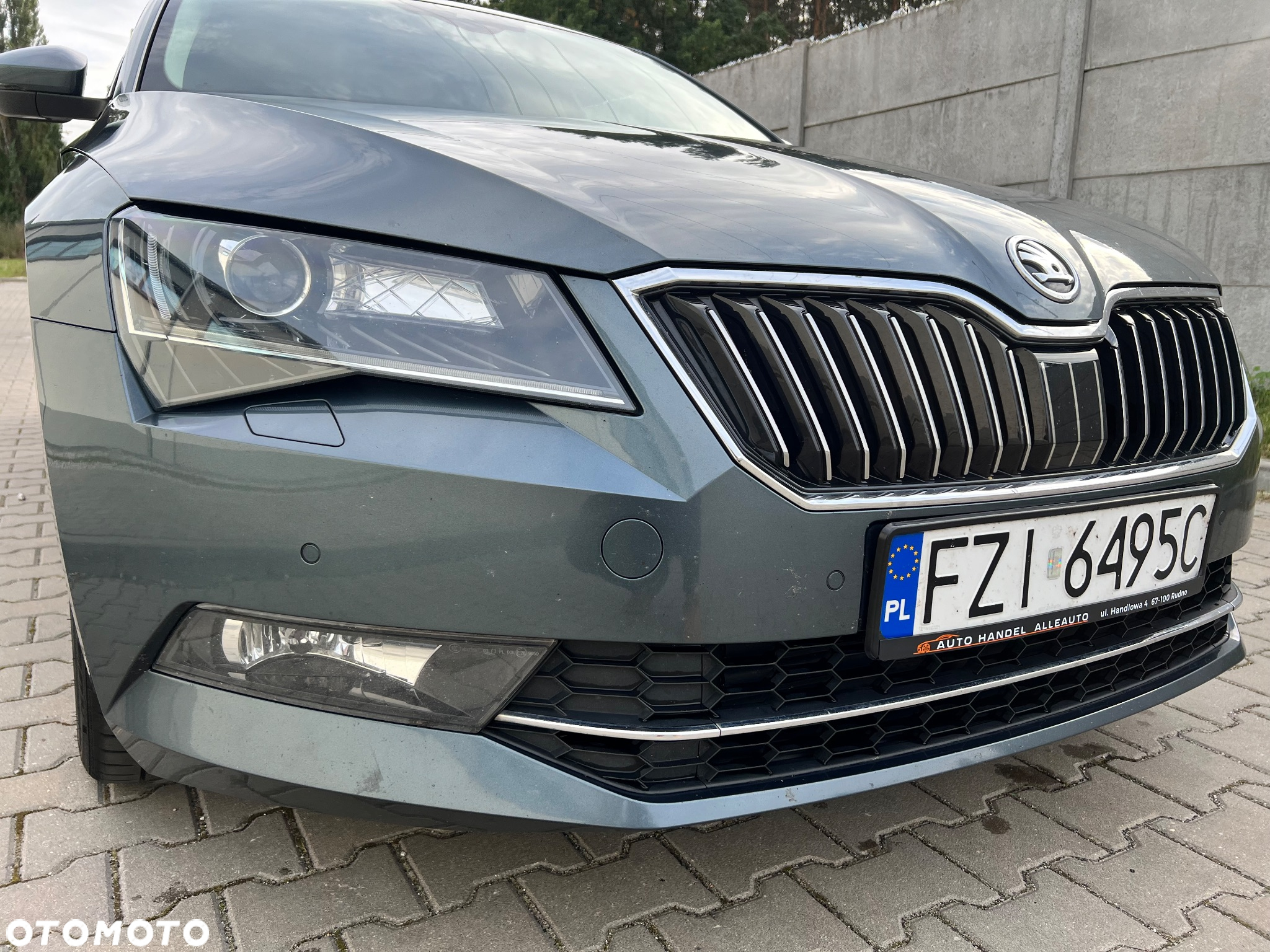 Skoda Superb 2.0 TDI Ambition DSG - 9