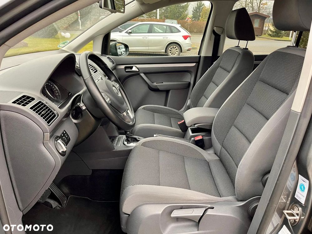 Volkswagen Touran 2.0 TDI DSG Highline - 27