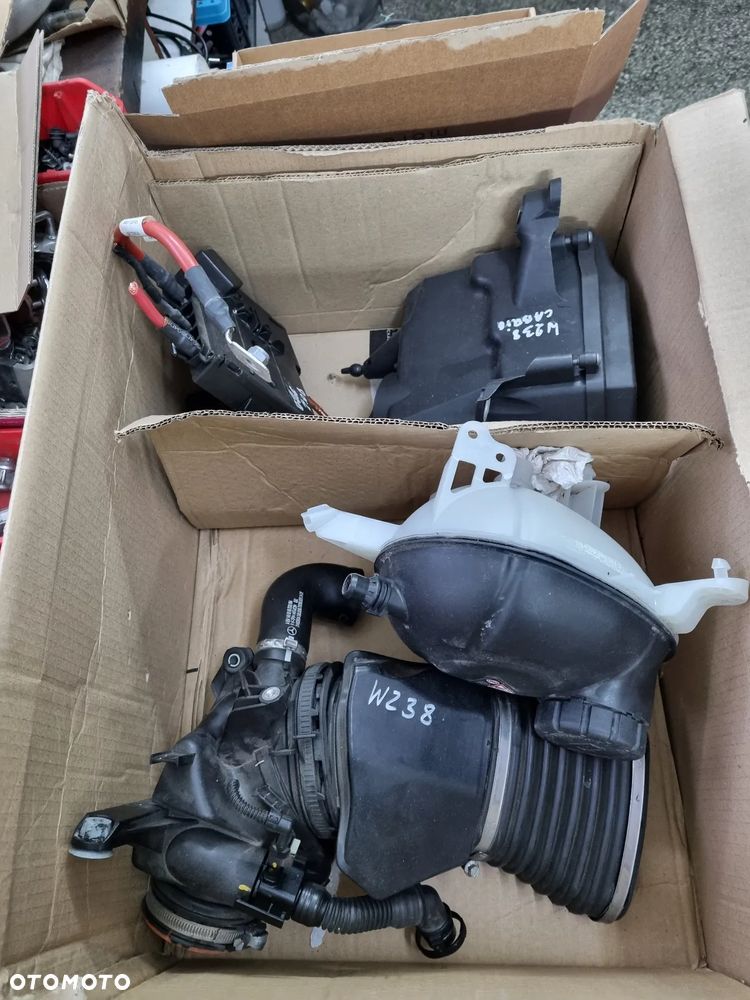 Mercedes-Benz Klasa E 200 d 9G-TRONIC Avantgarde - 13