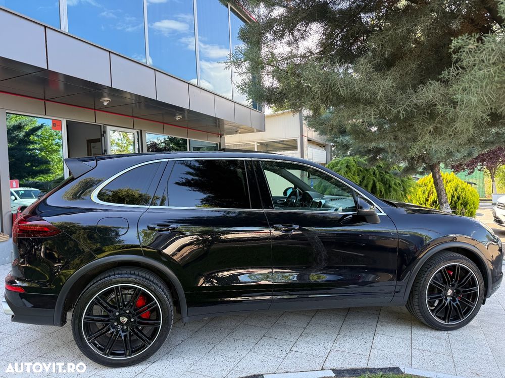 Porsche Cayenne Platinum Edition - 4