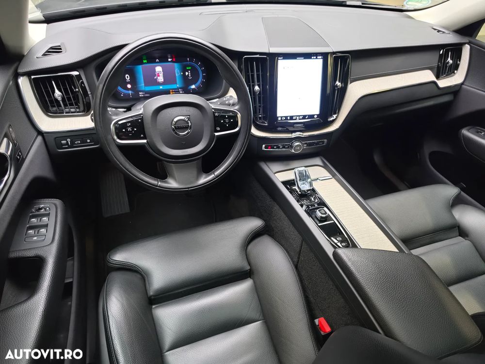 Volvo XC 60 T6 AWD Recharge Geartronic Inscription Expression - 28
