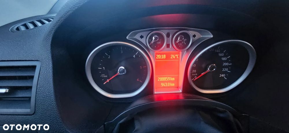 Ford Kuga 2.0 TDCi Titanium - 3