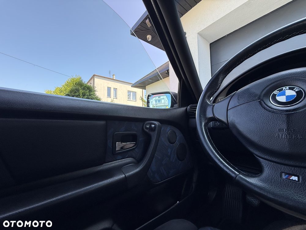 BMW Seria 3 - 16