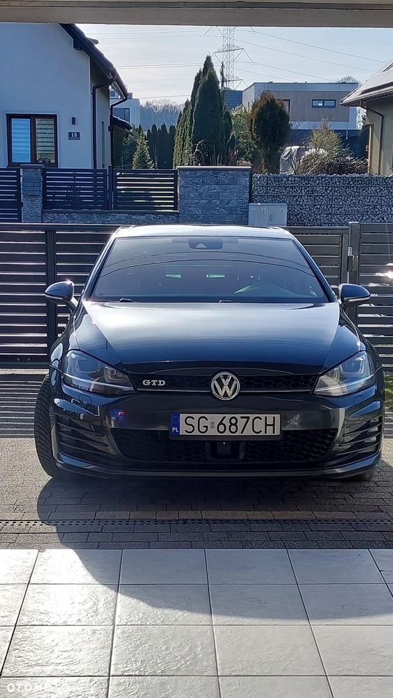 Volkswagen Golf - 26
