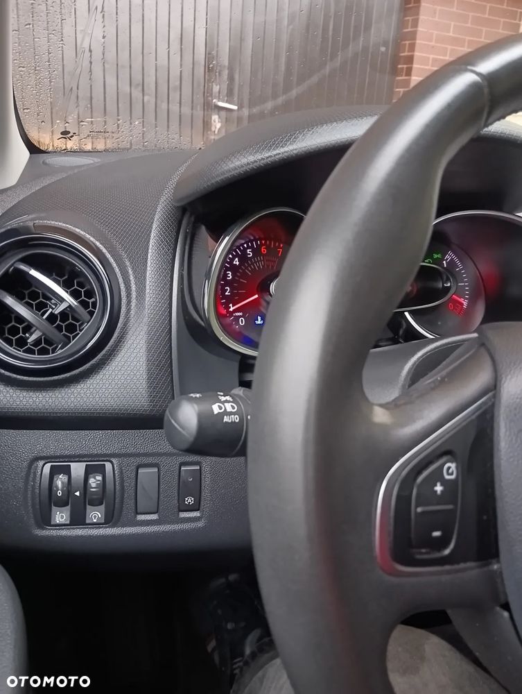 Renault Clio TCe 90 Limited - 27