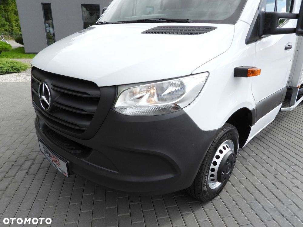 Mercedes-Benz SPRINTER 515 KONTENER WINDA 8 PALET TEMPOMAT BLIŹNIACZE KOŁA KLIMATYZACJA  150KM - 19
