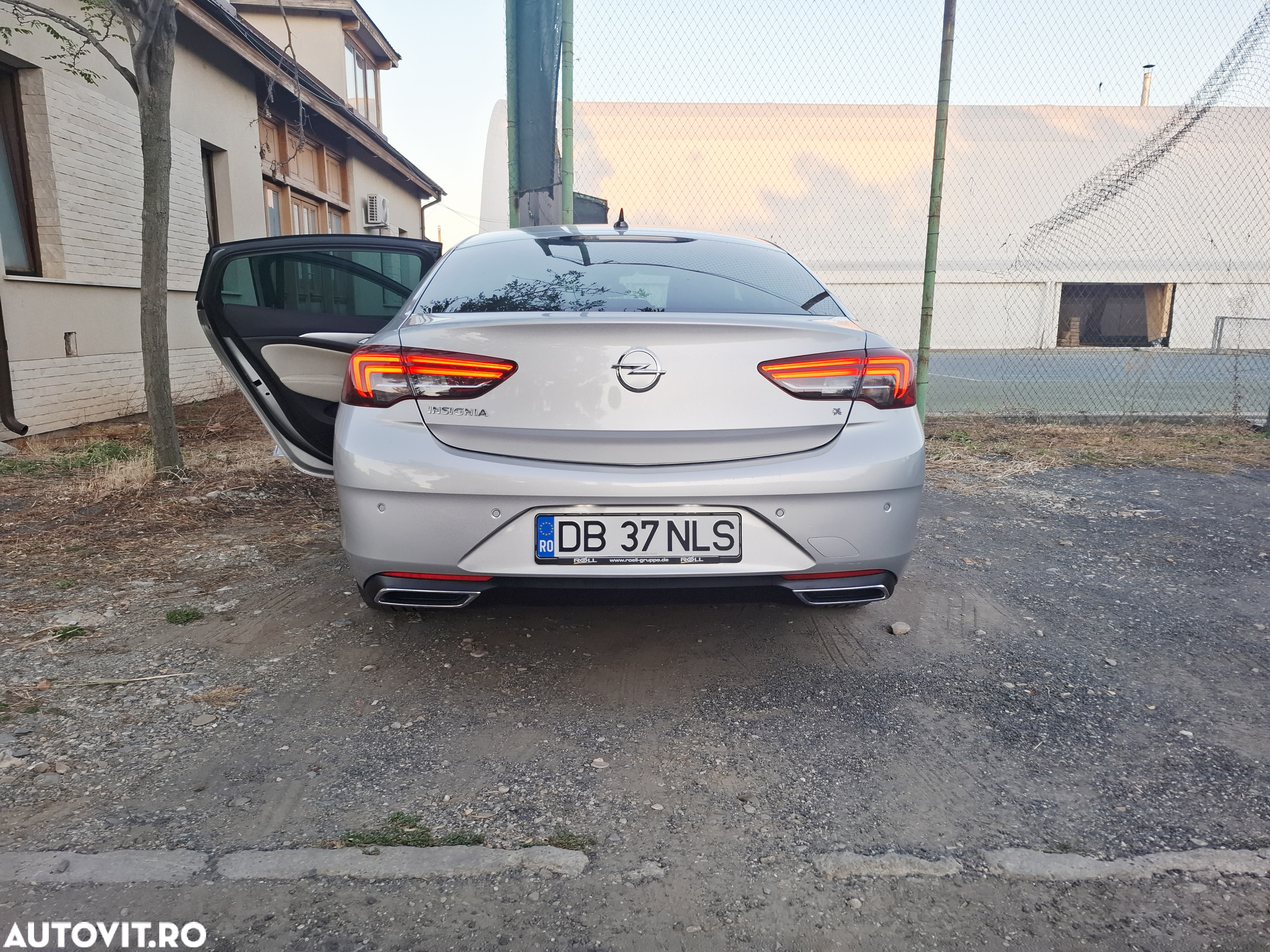 Opel Insignia Grand Sport 2.0 Diesel 4x4 Automatik Elegance - 3