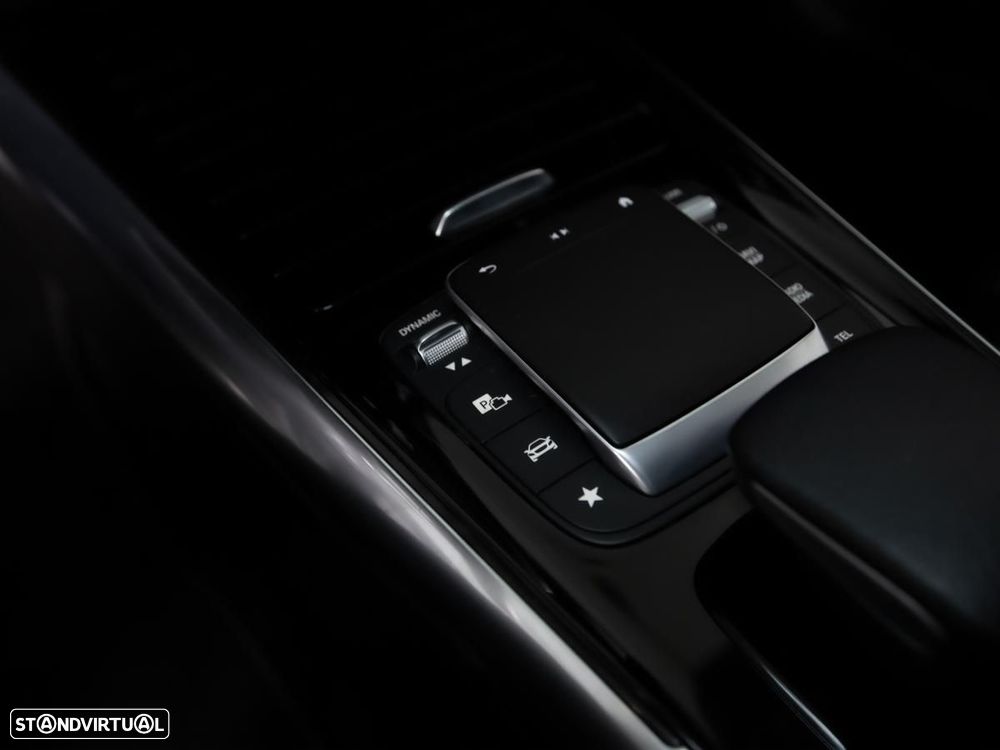 Mercedes-Benz GLA 250 8G-DCT Progressive - 22