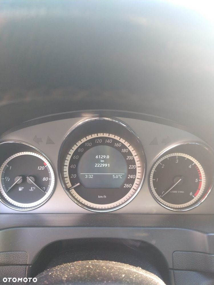 Mercedes-Benz Klasa C 200 CDI BlueEff Avantgarde - 4
