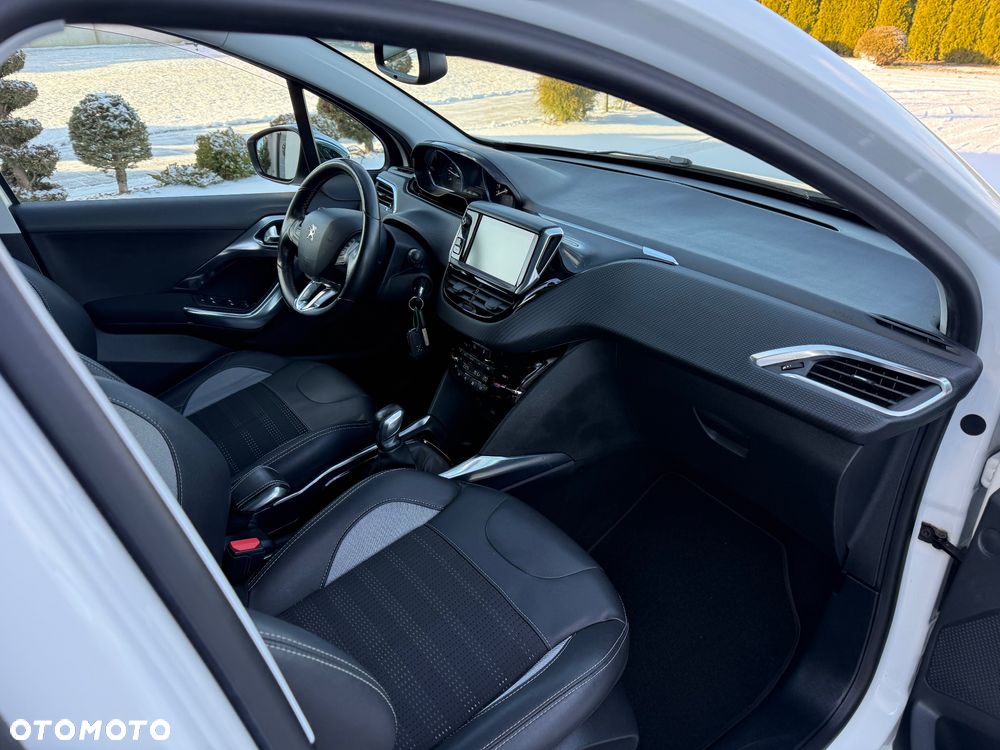 Peugeot 2008 e-HDi FAP 92 STOP & START Business-Line - 12