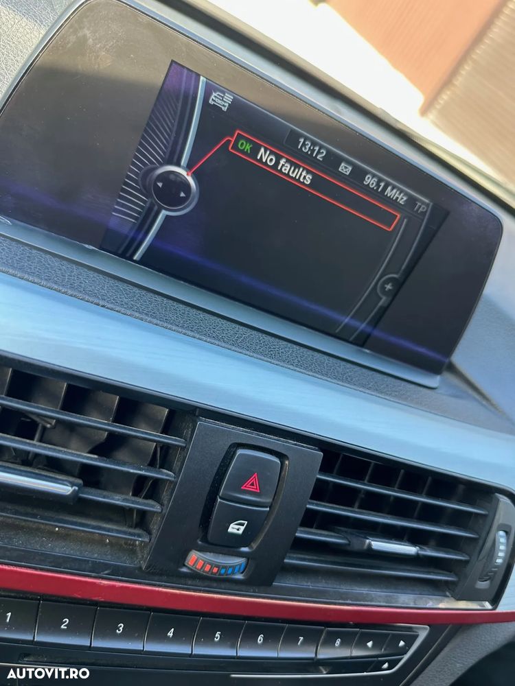 BMW Seria 3 318d Aut. Blue Performance Sport Line - 6