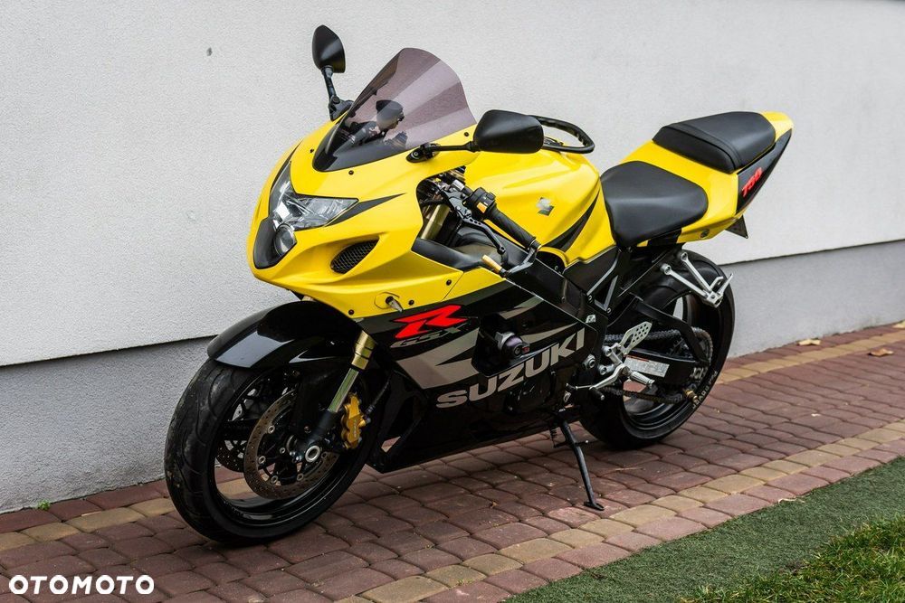 Suzuki GSX-R - 6