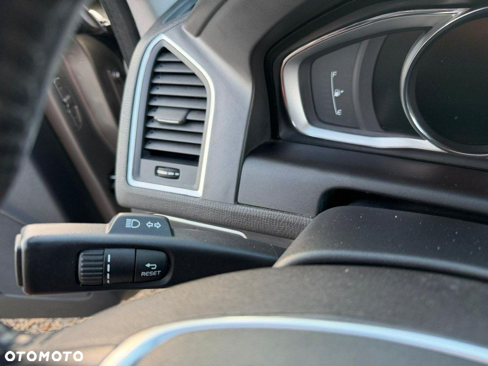 Volvo XC 60 - 28