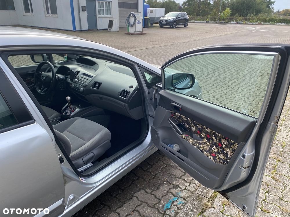 Honda Civic 1.8 Comfort - 14