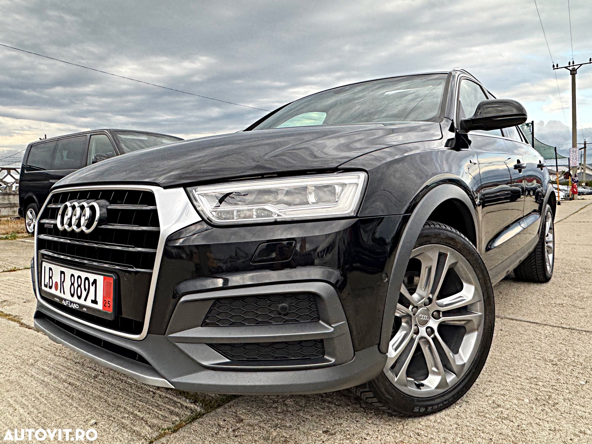 Audi Q3 2.0 TDI Quattro S tronic sport - 11