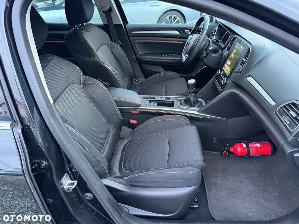 Renault Megane TCe 115 GPF LIMITED - 33