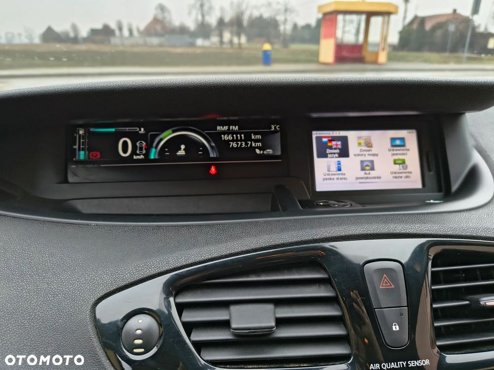 Renault Grand Scenic - 21