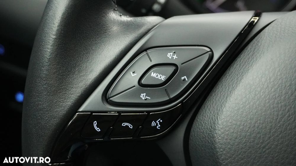Toyota C-HR Hybrid Business-Edition - 16