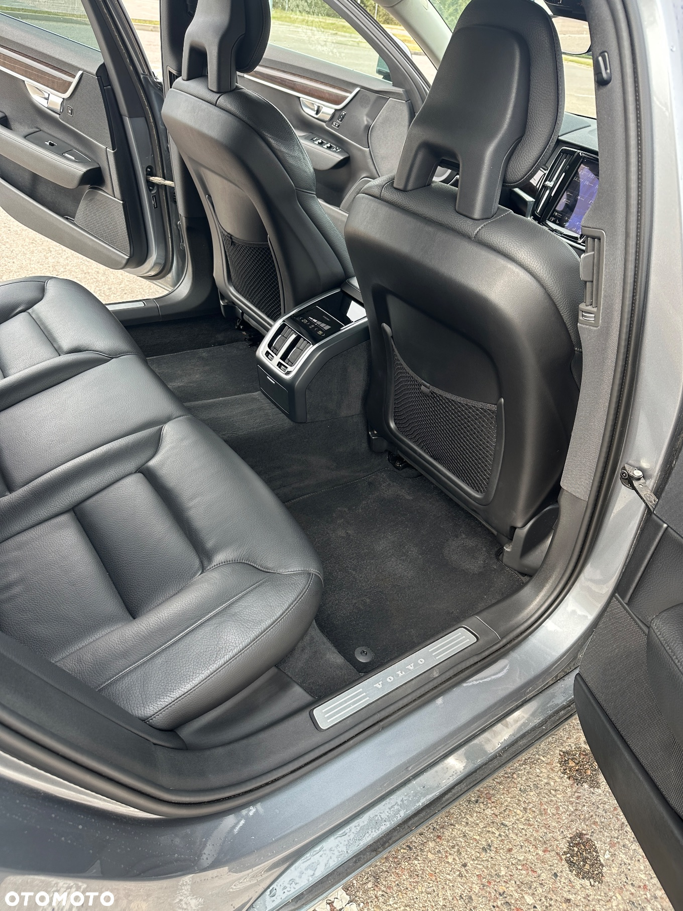 Volvo S90 T5 Momentum - 13