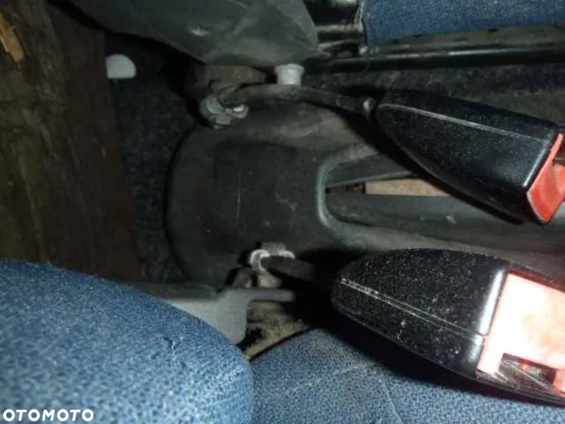 zaślepka osłona bezpieczników kratka nawiewu tunel doblo I - 5