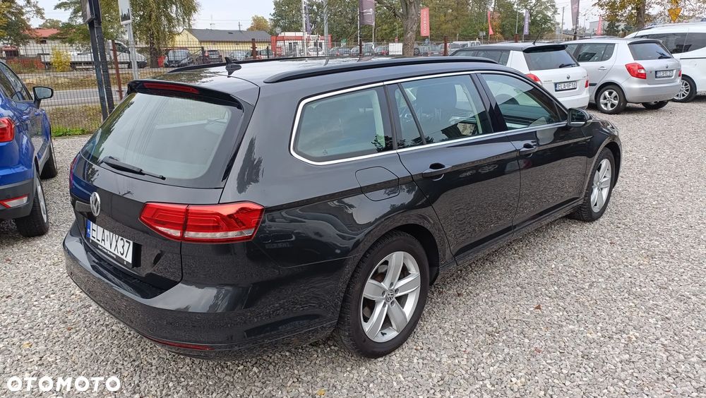 Volkswagen Passat 2.0 TDI DSG (BlueMotion Technology) Comfortline - 5